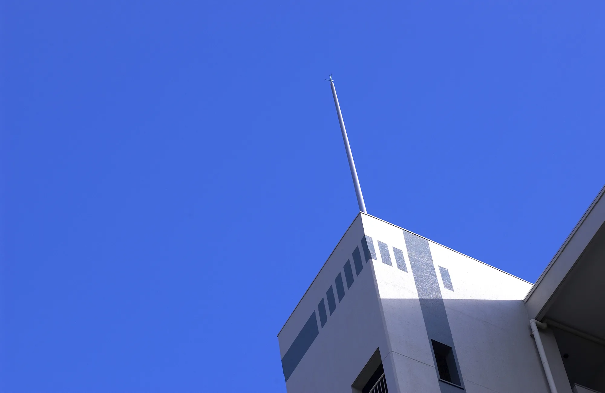 建物や建造物を雷から守ります